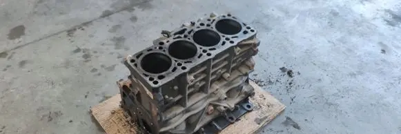 Audi A4 S4 B7 8E 8H Engine block 
