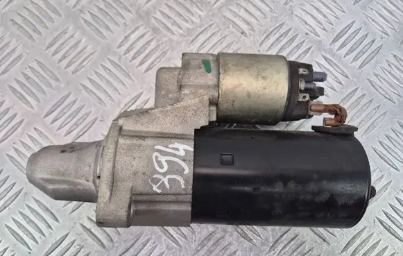 Mercedes-Benz E W211 Starter motor A0061510501 0001108403