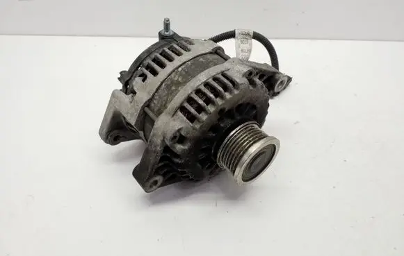 Opel Antara Generator/alternator 13580078