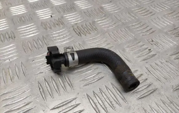Suzuki Grand Vitara II Engine coolant pipe/hose
