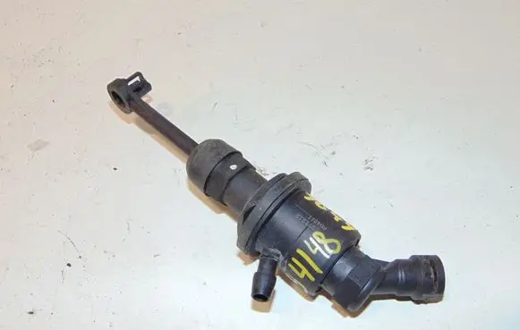 Clutch master cylinder