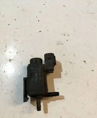 Volvo V70 Turbo solenoid valve 30611668 72224010
