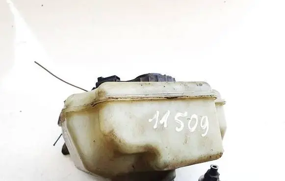 Skoda Octavia Mk2 (1Z) Brake fluid reservoir 03350886351