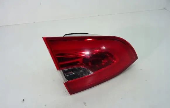 Peugeot 308 Tailgate rear/tail lights