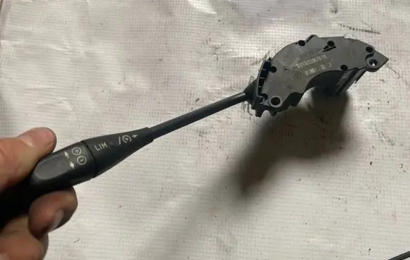 Mercedes-Benz E W211 Cruise control stalk a0085452524