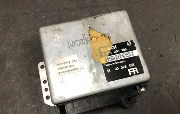 Opel Zafira A Engine control unit/module 0261200165