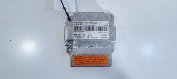 Audi TT TTS Mk2 Airbag control unit/module 8J0959655 0285001795