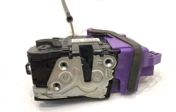 Hyundai i30 Rear door lock 81420G3010
