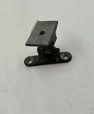 BMW 5 F10 F11 Front door upper hinge 7185617 Es03