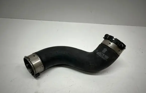Mercedes-Benz C W204 Intercooler hose/pipe A2045281682