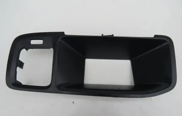Dashboard side air vent grill/cover trim