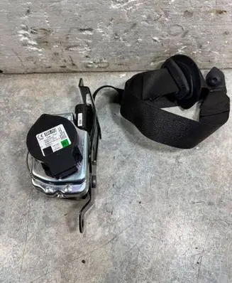 BMW i3 Front seatbelt 7951764