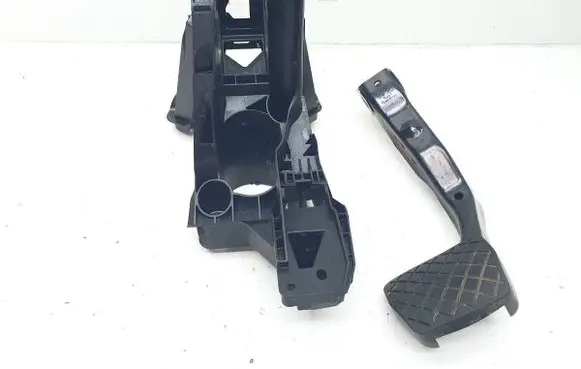 Skoda Octavia Mk4 Brake pedal 5Q1723058CD
