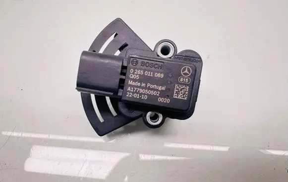 Mercedes-Benz EQB Brake pedal sensor switch A1779050502 0265011089