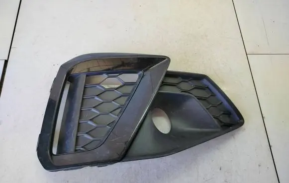 Audi A4 S4 B9 8W Front bumper lower grill 8W0807682AM