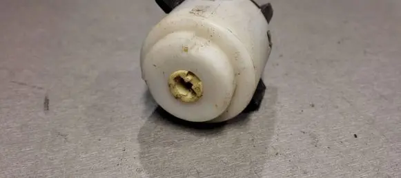 Volkswagen PASSAT B5.5 Ignition lock contact 4B0905849 BK704160200