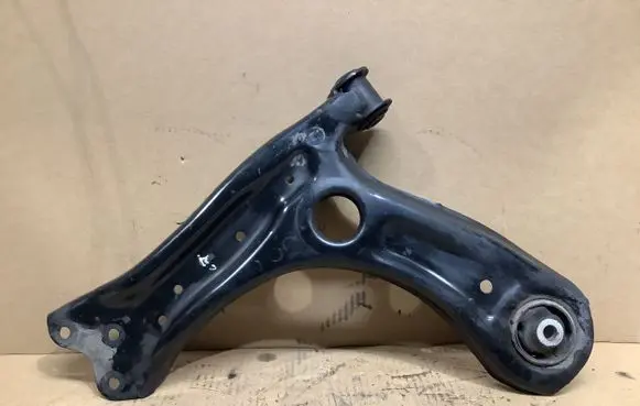 Audi A1 Front lower control arm/wishbone 6R0407151F