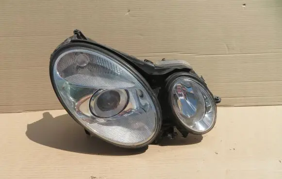 Mercedes-Benz E W211 Headlight/headlamp A0028206026