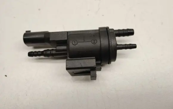 Mercedes-Benz S W221 Turbo solenoid valve 003540999