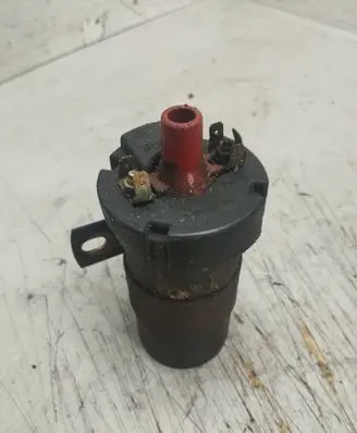 Volkswagen Golf II High voltage ignition coil 1220522016