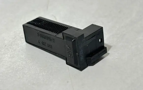 BMW X3 E83 Brake pedal sensor switch 6967601 61316967601 314688962