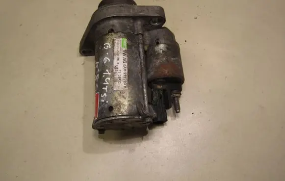 Volkswagen PASSAT B6 Starter motor 0AM911023K TS12ER22 TS12ER021