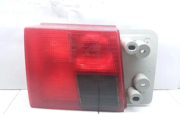 Audi A6 S6 C4 4A Tailgate rear/tail lights 4A0945093E 145591