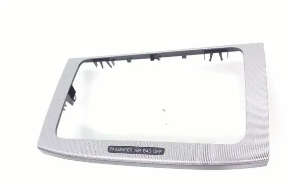 Volkswagen PASSAT B6 Radio/GPS head unit trim 3C0858069M 3C0919234