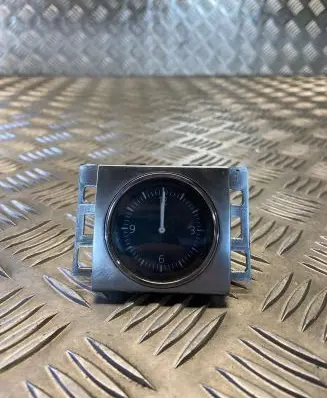 Volkswagen PASSAT B7 Clock 3AA919204