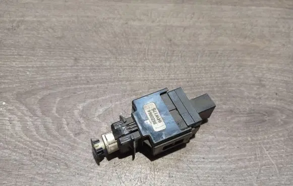 Volvo S60 Brake pedal sensor switch 8622064
