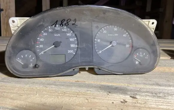Volkswagen Sharan Speedometer (instrument cluster) 95VW10849NC