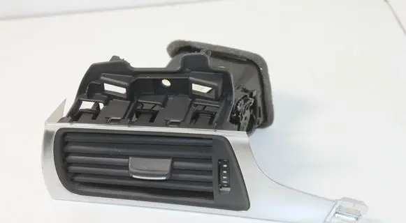 Audi A6 S6 C7 4G Dashboard side air vent grill/cover trim 4G1820901C
