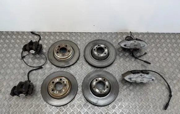 BMW 4 F32 F33 Brake discs and calipers set 