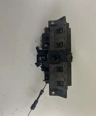 Audi A6 S6 C5 4B Tailgate/trunk/boot exterior handle 8D9827565 4B0827565