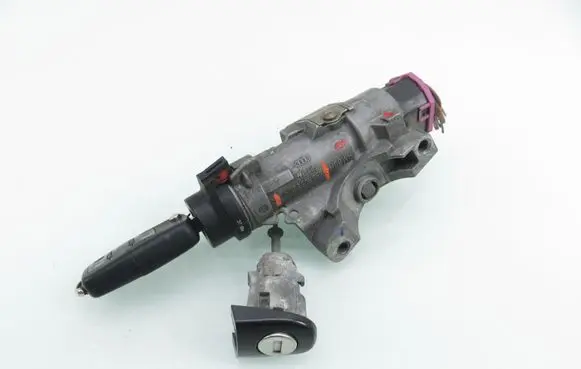 Volkswagen Polo IV 9N3 Ignition lock 4B0905851Q