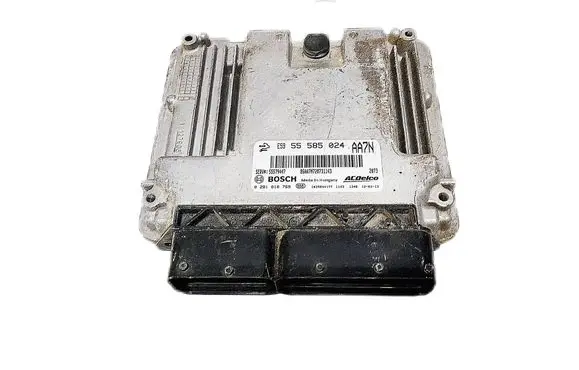 Opel Corsa D Engine control unit/module 55585024