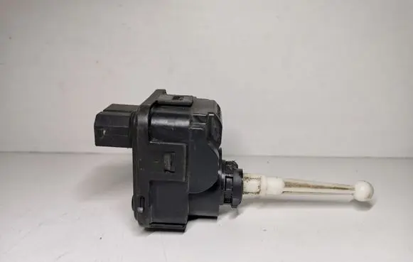 BMW 3 E36 Headlight level adjustment motor 8363925