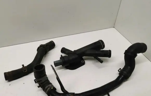 Skoda Fabia Mk2 (5J) Engine coolant pipe/hose 03L121131AA