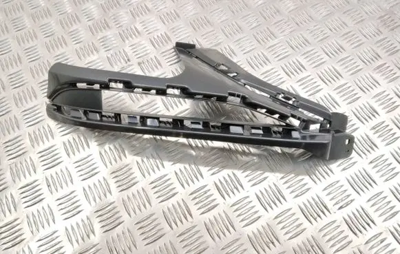 Audi Q7 4M Front bumper lower grill 4M0807157E