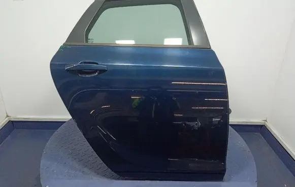 Opel Astra J Rear door 