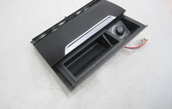 Ashtray (front)