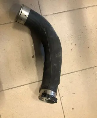 BMW X1 F48 F49 Intercooler hose/pipe 11618590139 8590139 11279412