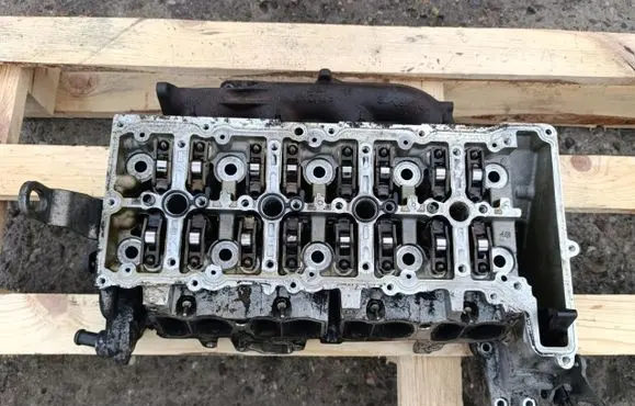 BMW X3 F25 Engine head 