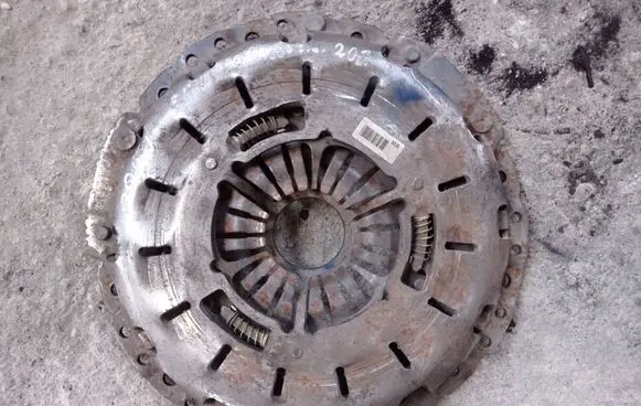 BMW 3 E90 E91 Pressure plate 