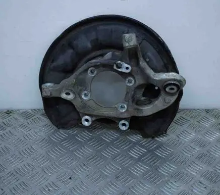Mercedes-Benz C W204 Rear wheel hub