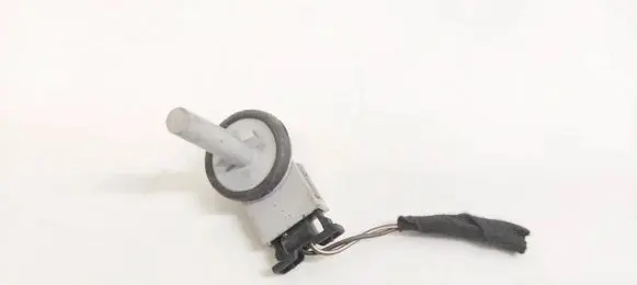 Volkswagen PASSAT B5.5 Interior temperature sensor 1J0907543A
