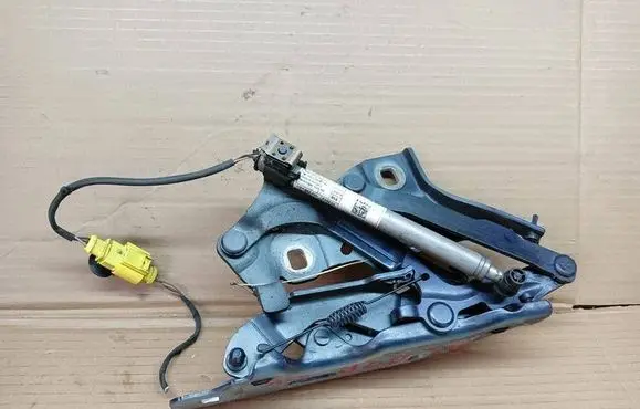 Audi A4 S4 B9 Engine bonnet/hood hinges 8W0823302E