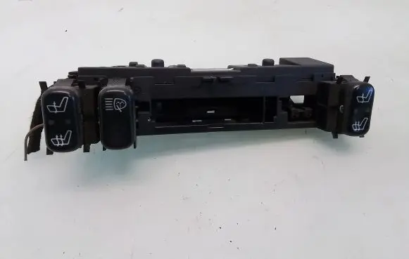 Mercedes-Benz E W210 Seat heating switch 2108200151