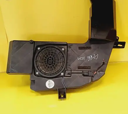 Audi A4 S4 B6 8E 8H Subwoofer speaker 8E9035382