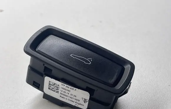 Porsche Macan (95B) Tailgate/trunk/boot open switch 7PP959832H S00001140710032 10002463